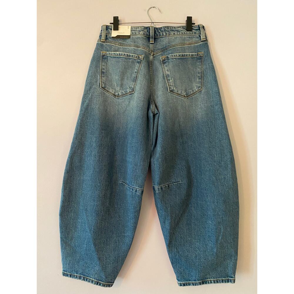 NWT KanCan Barrel Leg High Rise Horseshoe Fit Jeans Medium Wash Women's 9 / 28 - Picture 7 of 13